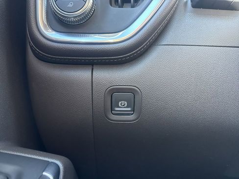 Used 2021 GMC Sierra 1500 Denali w/ Denali Ultimate Package image 26