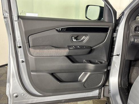 New 2026 Honda Pilot Sport image 10