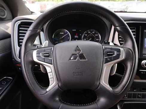 Used 2022 Mitsubishi Outlander SEL AWD/4WD image 11