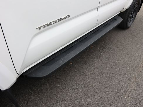 Used 2021 Toyota Tacoma SR5 image 9