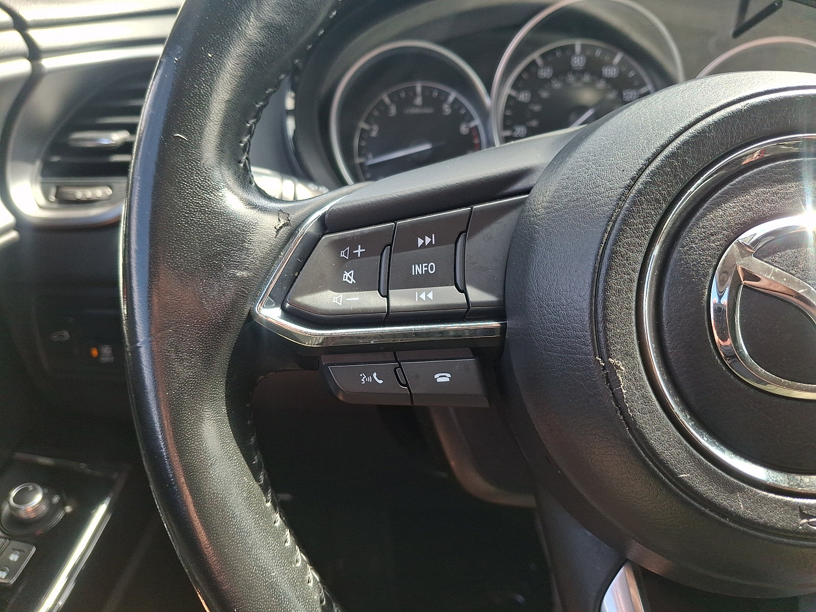 Used 2021 MAZDA CX-9 Touring AWD/4WD image 21