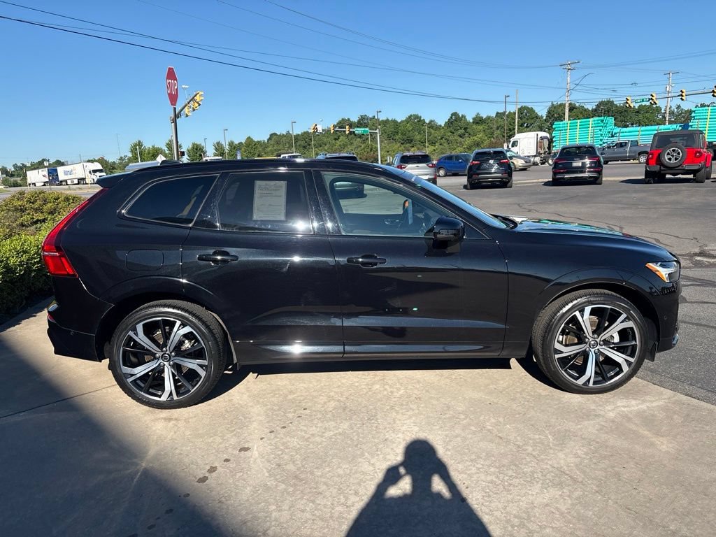 Certified 2025 Volvo XC60 B5 Ultra w/ Protection Package Premier AWD/4WD image 5
