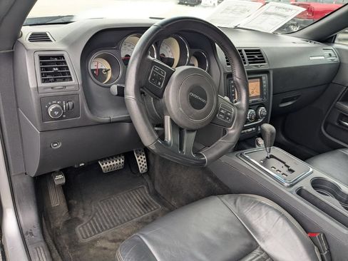 Used 2014 Dodge Challenger R/T RWD image 2