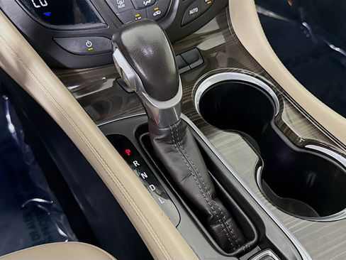 Used 2020 Buick Envision Essence FWD image 20