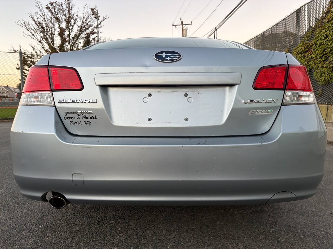 Used 2013 Subaru Legacy 2.5i Premium AWD/4WD image 4