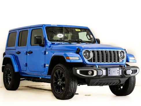Used 2024 Jeep Wrangler Unlimited Sahara w/ Technology Group AWD/4WD image 1