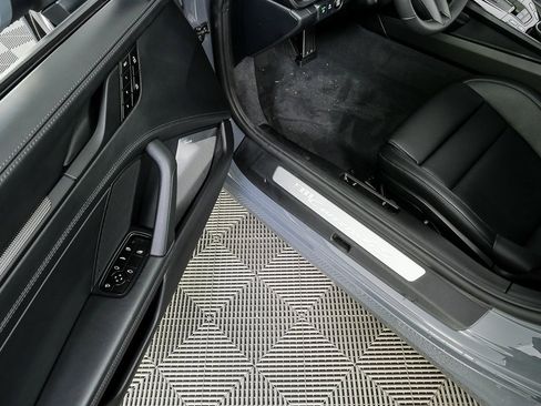 New 2026 Porsche 911 Carrera 4S image 8