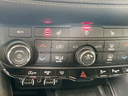 Used 2022 Dodge Durango GT image 20