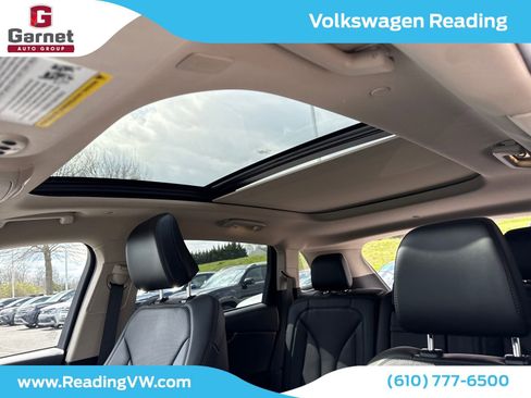 Used 2023 Lincoln Nautilus Reserve AWD/4WD image 36