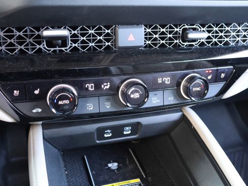 Used 2024 Honda Accord Touring image 25