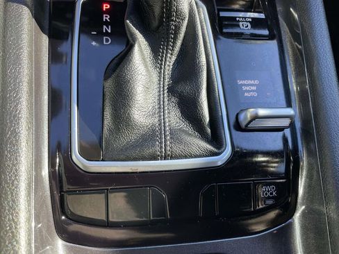 Used 2025 Jeep Compass Latitude image 41