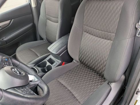 Used 2020 Nissan Rogue SV w/ Premium Package AWD/4WD image 15