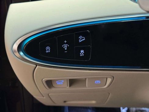 Used 2025 Genesis GV70 3.5T Sport w/ Sport Prestige Package image 23