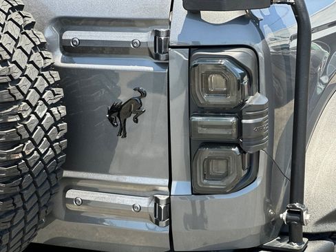 Used 2024 Ford Bronco Wildtrak AWD/4WD image 27