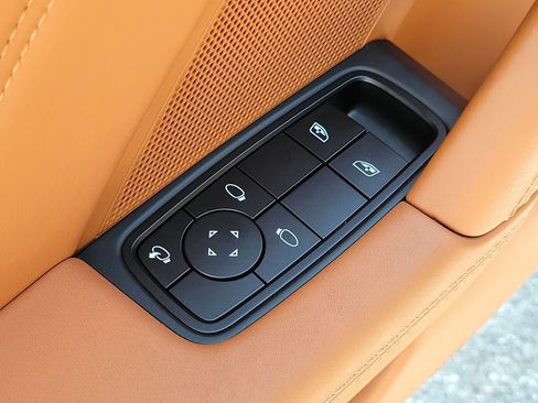 Certified 2025 Porsche 911 Targa 4 GTS AWD/4WD image 26
