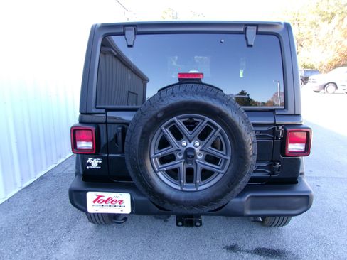 New 2026 Jeep Wrangler Sport AWD/4WD image 19