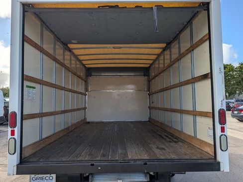 Used 2015 Ford E-350 and Econoline 350 Super Duty image 9