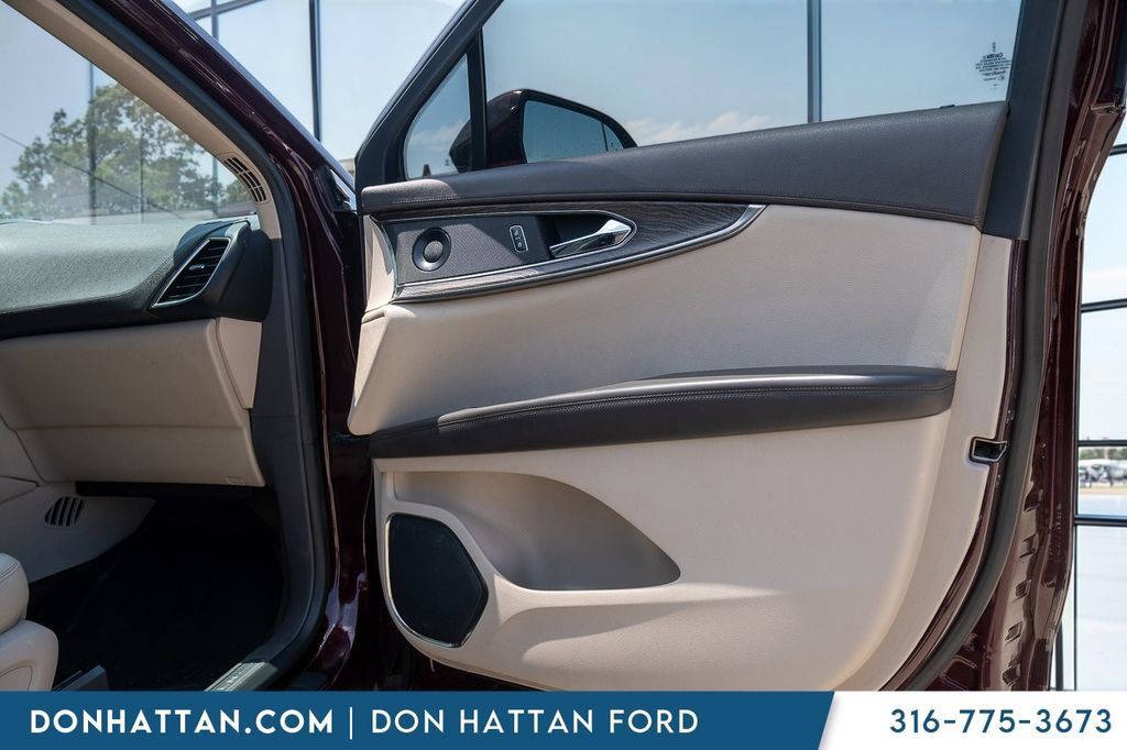 Used 2020 Lincoln Nautilus Reserve AWD/4WD image 22