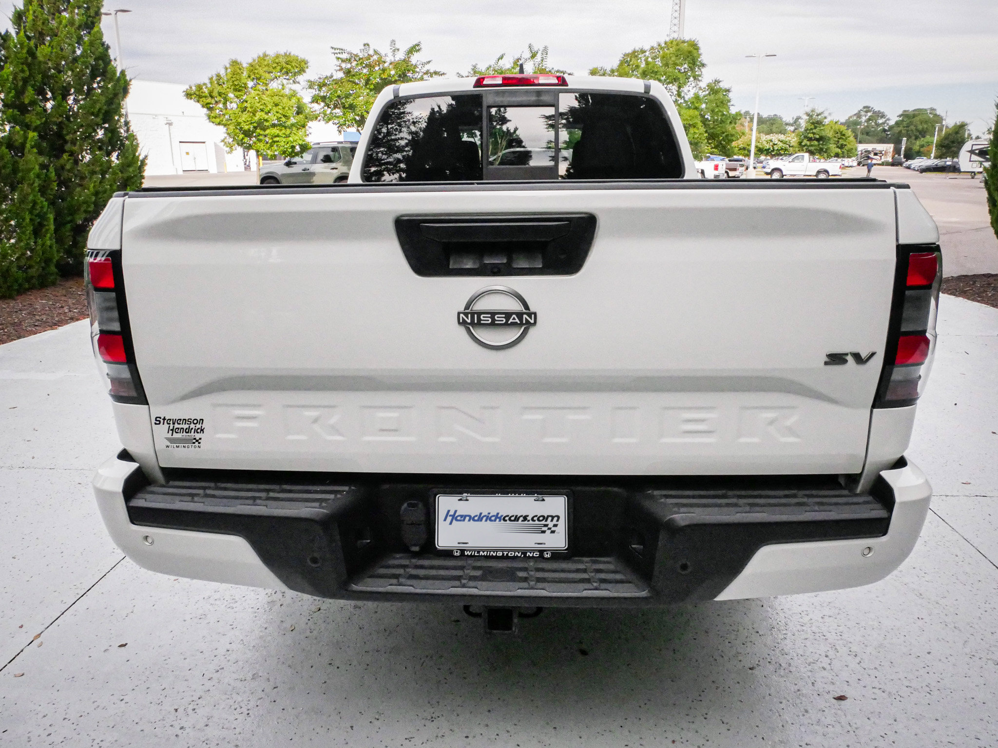 Used 2022 Nissan Frontier SV w/ Technology Package RWD image 9