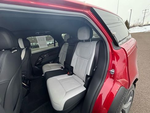 Used 2023 Land Rover Range Rover Sport SE Dynamic image 8