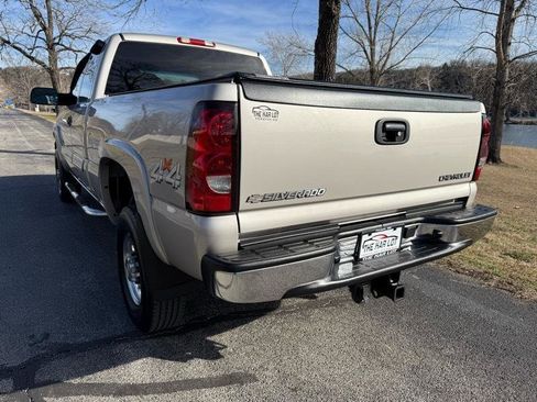 Used 2005 Chevrolet Silverado 2500 LS image 6