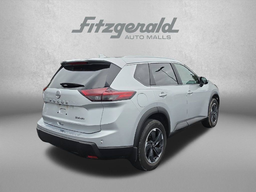Used 2024 Nissan Rogue SV w/ SV Premium Package AWD/4WD image 8