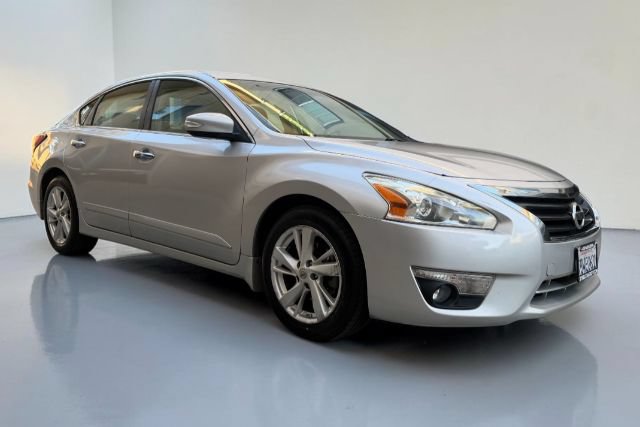 Used 2013 Nissan Altima 2.5 SV w/ 2.5SV Convenience Pkg FWD image 9