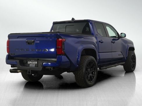 Used 2025 Toyota Tacoma SR5 image 5