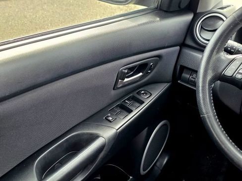 Used 2006 MAZDA MAZDA3 s FWD image 26