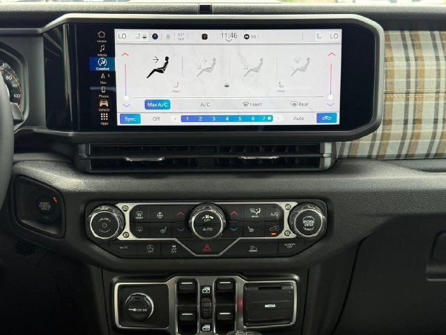 New 2026 Jeep Gladiator Sport AWD/4WD image 17