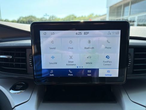 Used 2022 Ford Explorer XLT AWD/4WD image 28