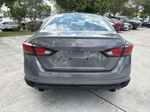 Used 2024 Nissan Altima 2.5 SR FWD image 23