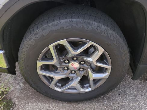 Certified 2022 GMC Sierra 1500 SLT w/ X31 Off-Road Package image 10