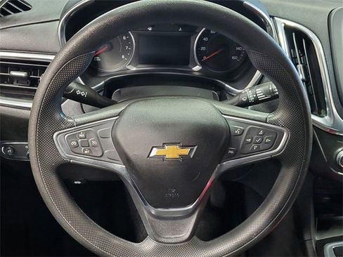 Used 2019 Chevrolet Equinox LT image 21