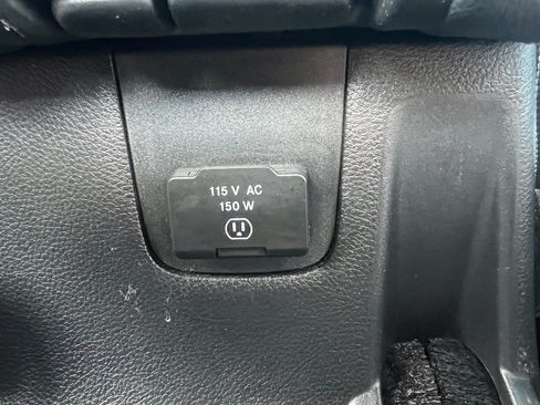 Used 2015 Jeep Wrangler Unlimited Rubicon AWD/4WD image 32