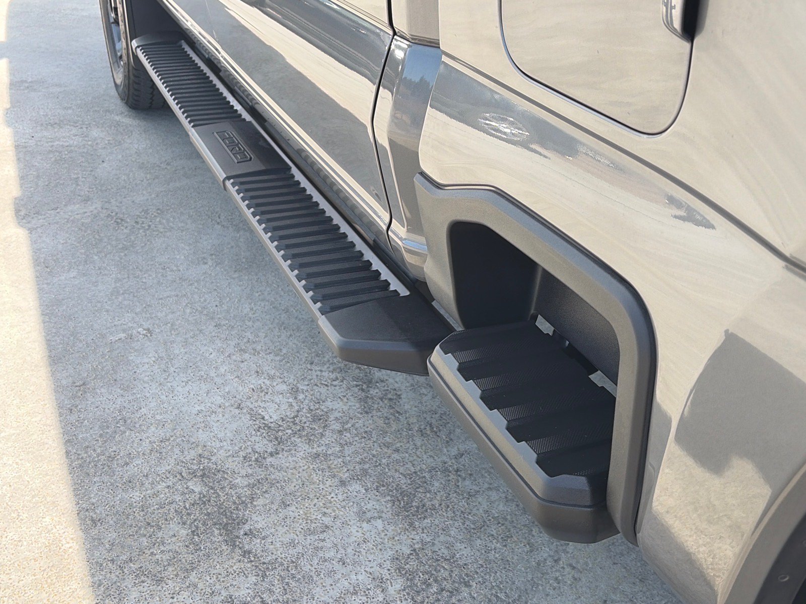 Certified 2024 Ford F250 Lariat w/ Sport Appearance Package AWD/4WD image 20