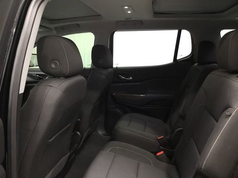 Used 2023 GMC Acadia SLE w/ Driver Convenience Package image 12