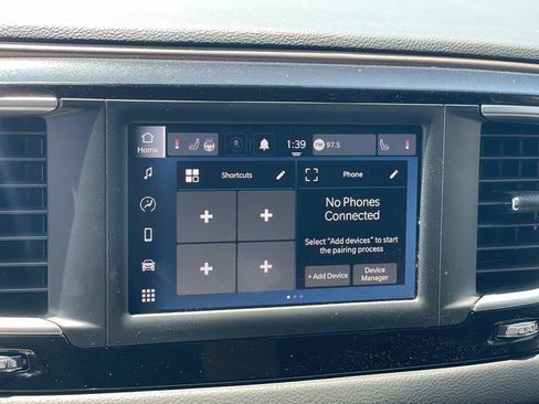 Used 2023 Chrysler Voyager LX FWD image 11