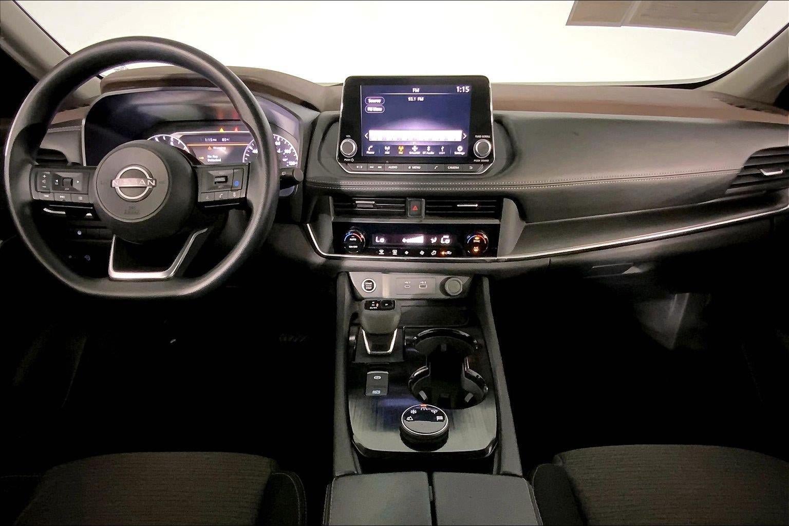 Used 2023 Nissan Rogue SV AWD/4WD image 7