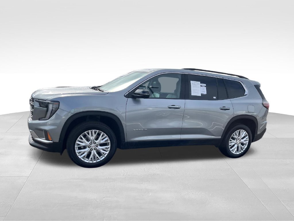 Used 2026 GMC Acadia Elevation w/ Elevation Premium Package FWD image 3