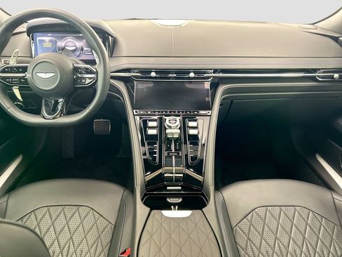 Used 2025 Aston Martin DB12 Coupe RWD image 13