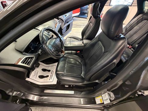 Used 2019 Lincoln MKZ Reserve FWD image 60