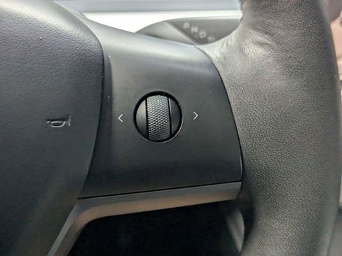 Used 2023 Tesla Model Y Performance AWD/4WD image 20