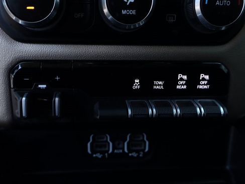 Used 2022 RAM 1500 Laramie image 35