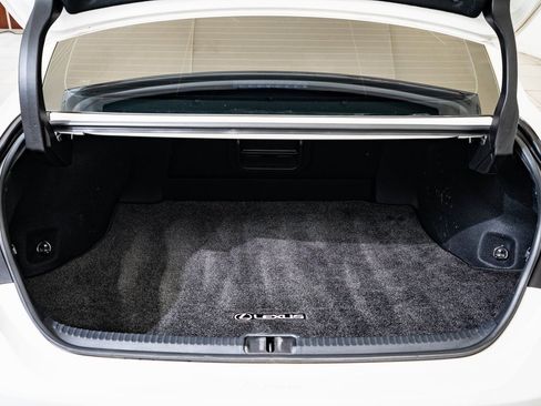 Certified 2019 Lexus ES 350 w/ Accessory Package 2 image 17