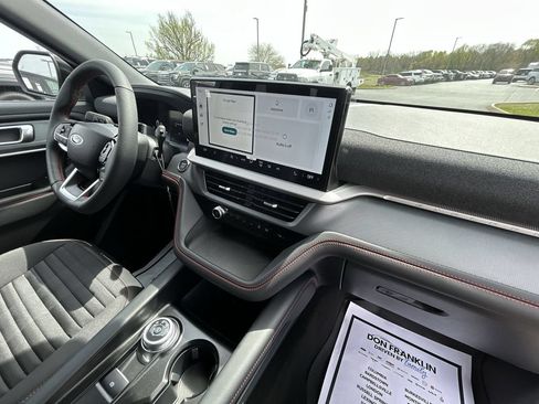 New 2026 Ford Explorer ST-Line w/ ST-Line Street Pack AWD/4WD image 11
