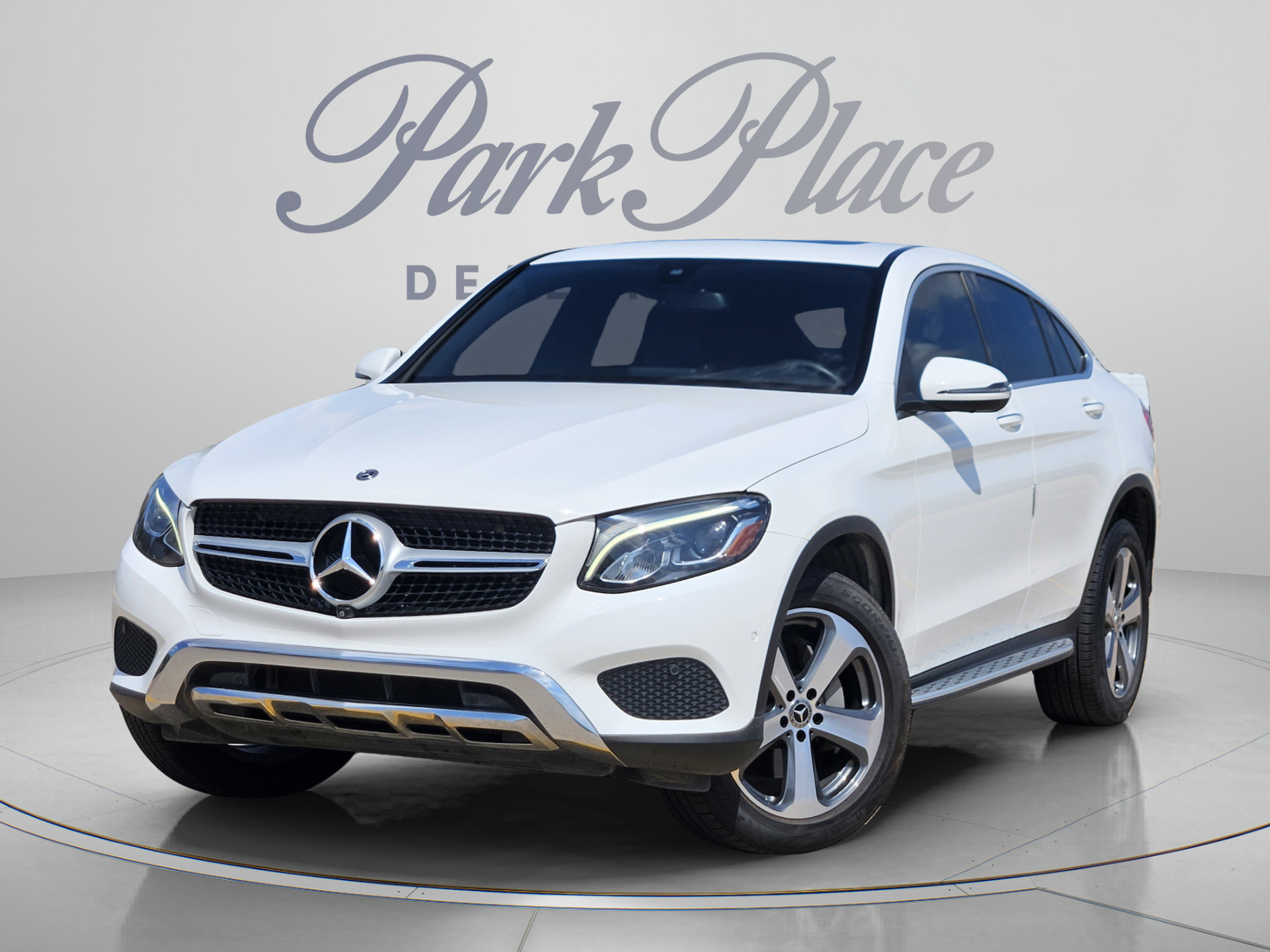 Used 2019 Mercedes-Benz GLC 300 4MATIC Coupe image 1