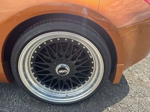 Used 2005 Nissan 350Z Touring RWD image 26