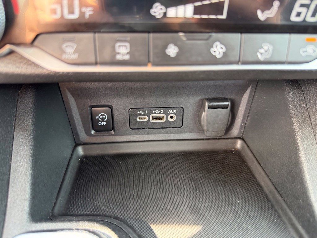 Used 2024 Nissan Sentra SV w/ All-Weather Package FWD image 28