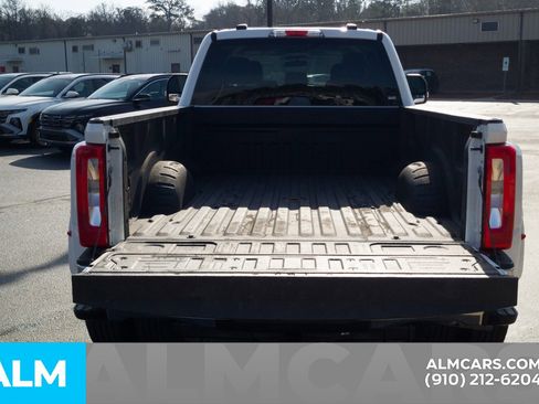 Used 2025 Ford F350 XLT image 9